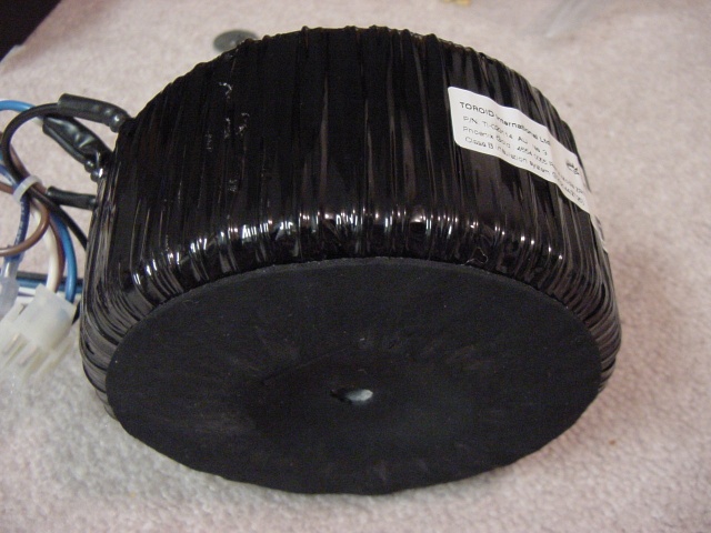ZR1600 Transformer - Bottom View (rubber gasket)