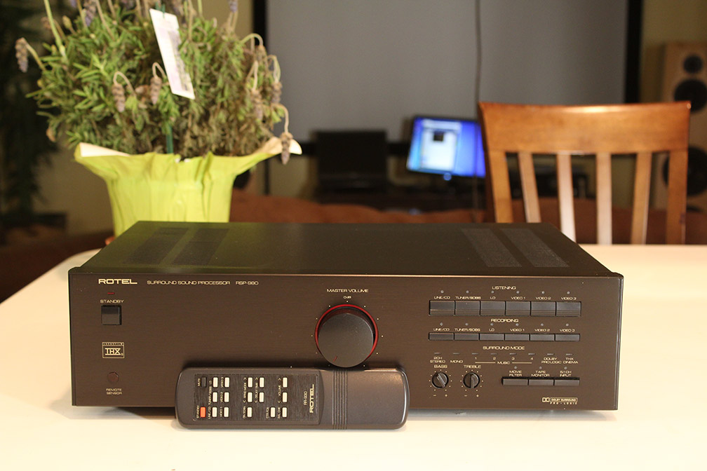 Rotel-RSP-980-W-remote-web