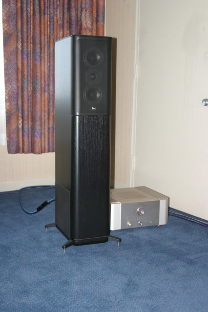 Marantz/Snell Room 2 - Marantz Reference monoblock and Snell C7