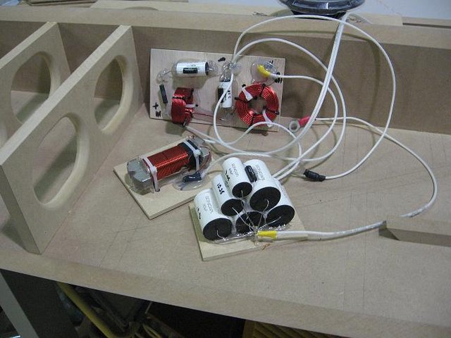 RAW Acoustics HT 8 during the build