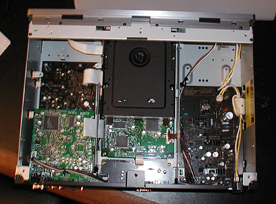 Denon DVD-2900 inside