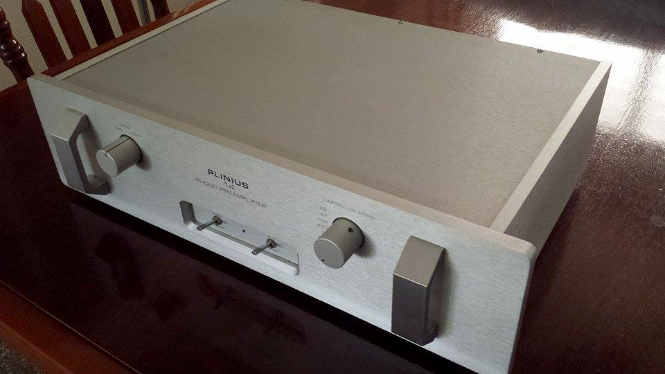 Plinius M14 phono stage side view