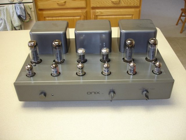 H34 Integrated Amp