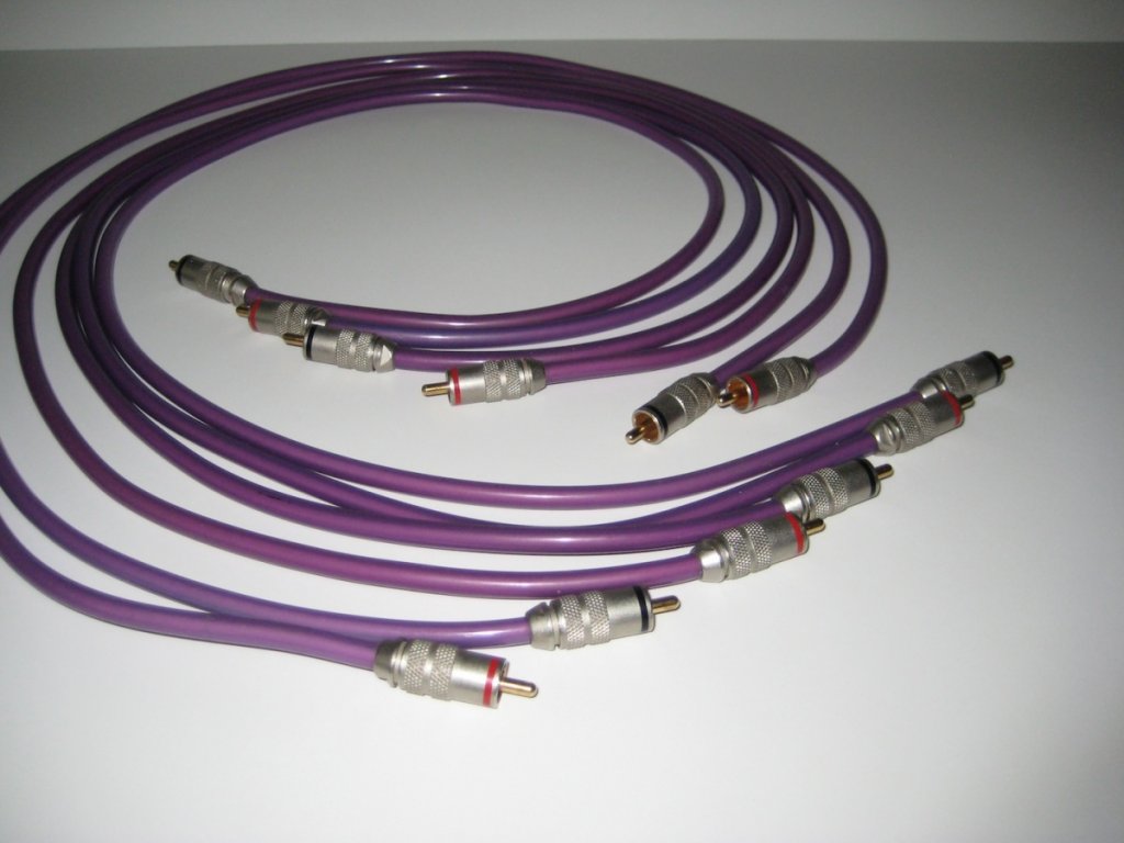 Luminous RCA Cables